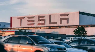When Oil Spikes and Tesla Tanks: Reading the Tea Leaves on Market Resilience